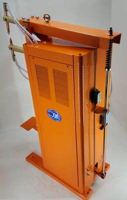 DN-35 25 16 10 เครื่องเชื่อมเฉพาะจุดแบบใช้เท้าสำหรับการประมวลผลแผ่นโลหะ
