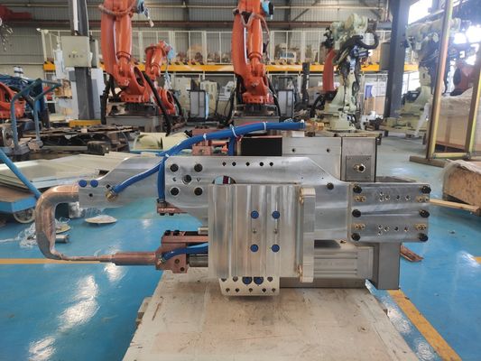 ความต้านทาน Auto Body Welder Cnc อัตโนมัติ X ประเภทของหุ่นยนต์ จุดบดปืน C-ประเภท