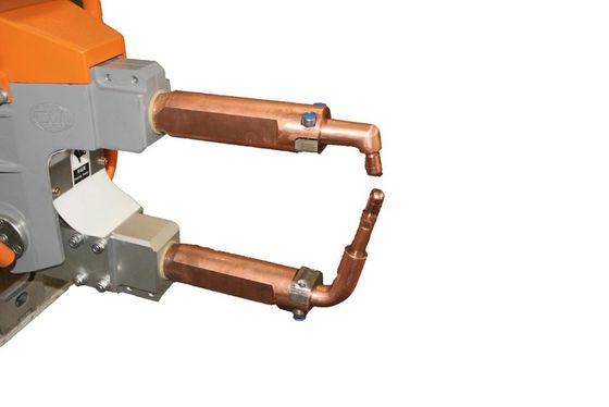 X Type 60Hz 45KVA เครื่องเชื่อมจุดพกพาสําหรับร่างรถ